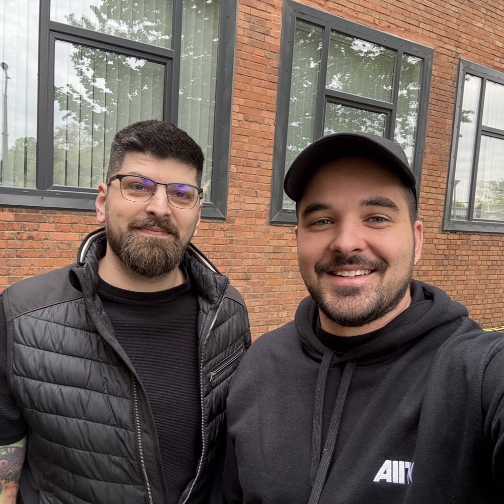 David y Kevin — los fundadores de CommentR